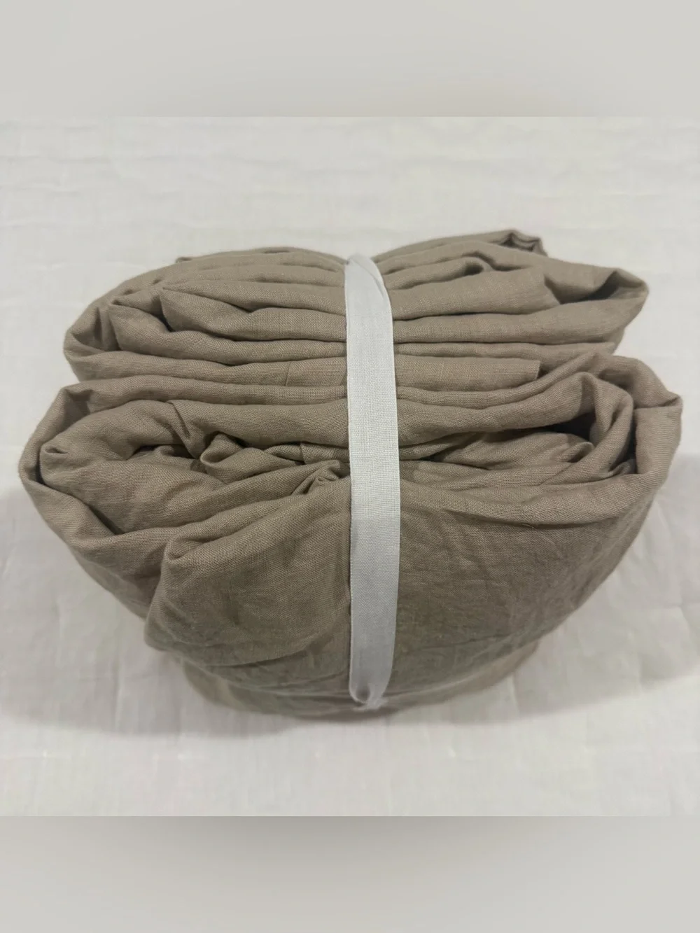 New Quince European Linen Sheet Set 4-piece Queen MSRP $184 - Toffee